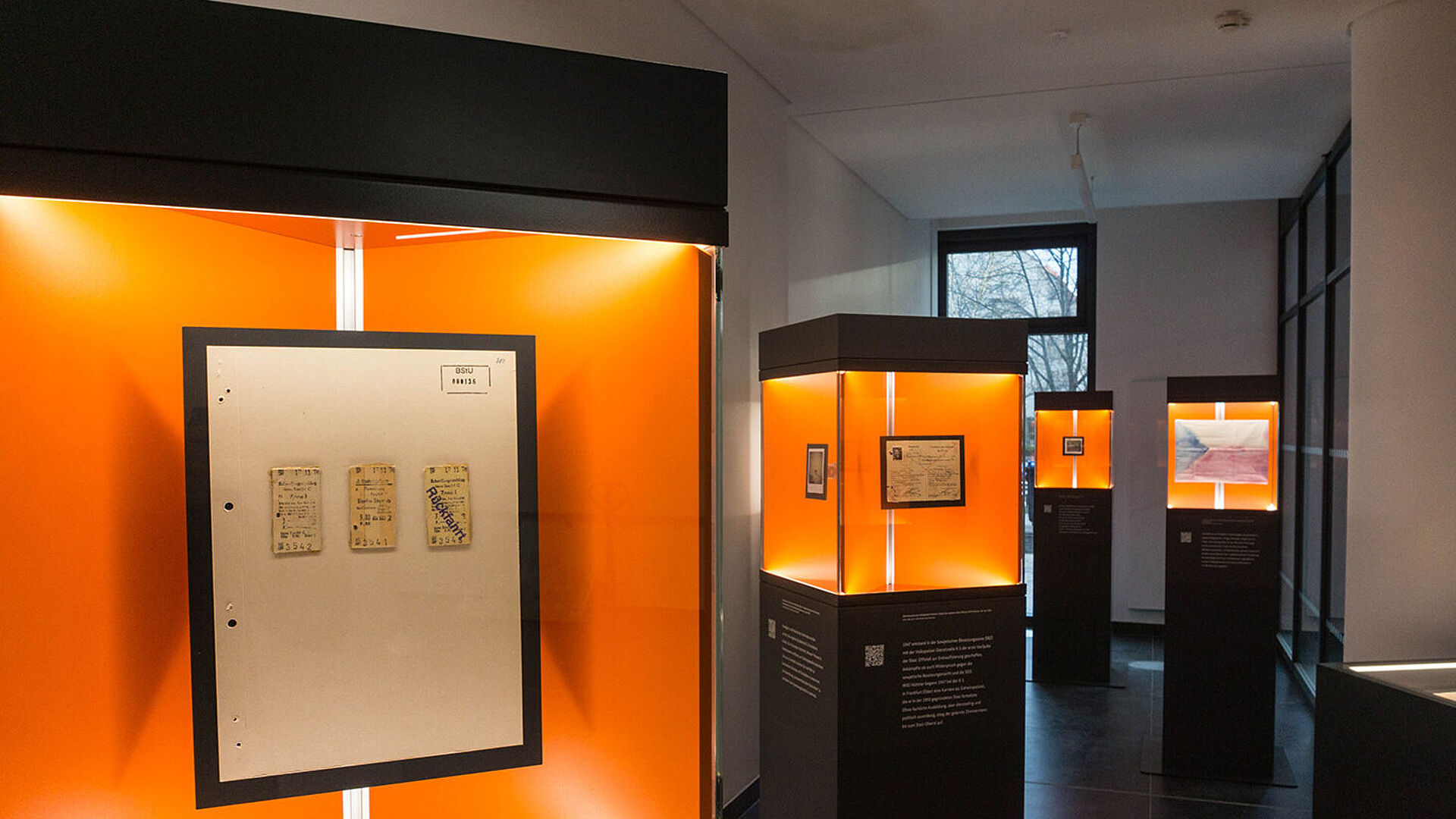 Wanderausstellung "Alles wissen wollen" Blick in die Wanderausstellung „Alles Wissen Wollen”