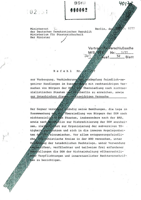 Deckblatt des als Geheime Verschlusssache gekennzeichneten Stasi-Befehls 6/77